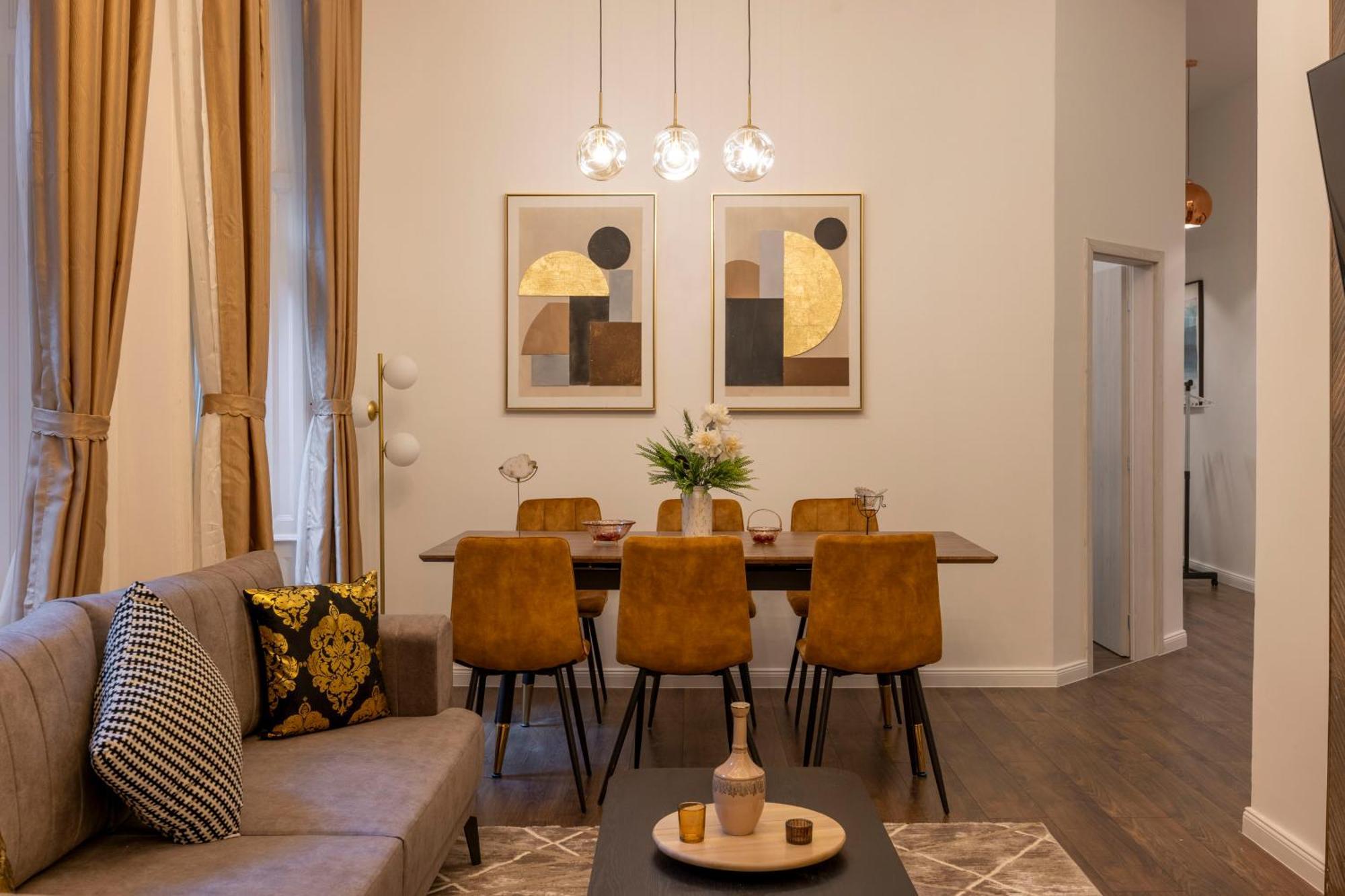 Exclusive Downtown Quentin Residence By Prestige Homes 布达佩斯 外观 照片