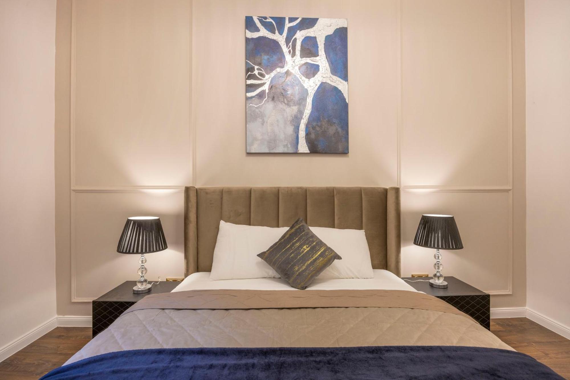 Exclusive Downtown Quentin Residence By Prestige Homes 布达佩斯 外观 照片