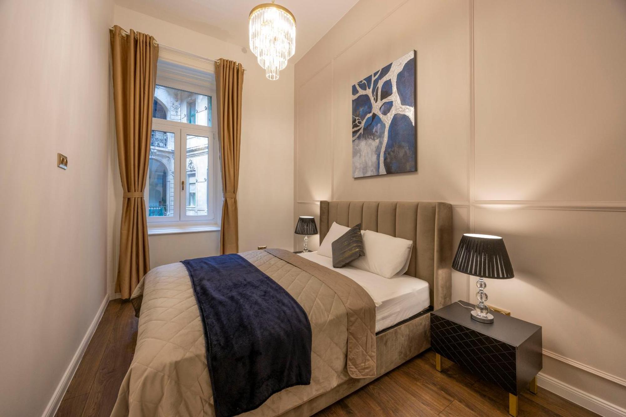 Exclusive Downtown Quentin Residence By Prestige Homes 布达佩斯 外观 照片